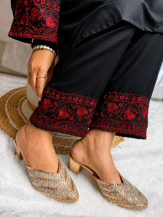 Premium Kashmiri Embroidery Suit Set with Printed Nazneen Dupatta