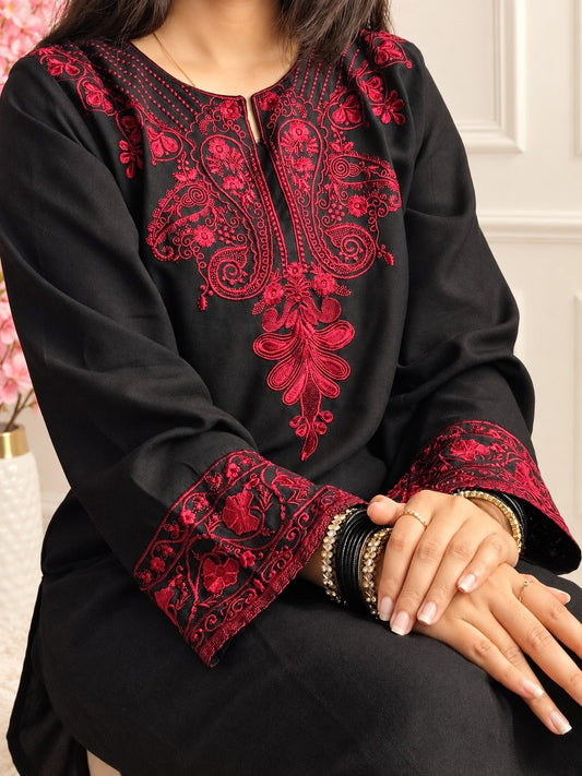 Premium Kashmiri Embroidery Suit Set with Printed Nazneen Dupatta